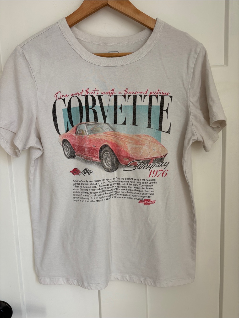 Corvette Stingray 1976 Graphic Tee - White